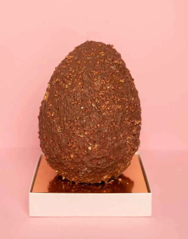 Uovo Nocciolato Esterno