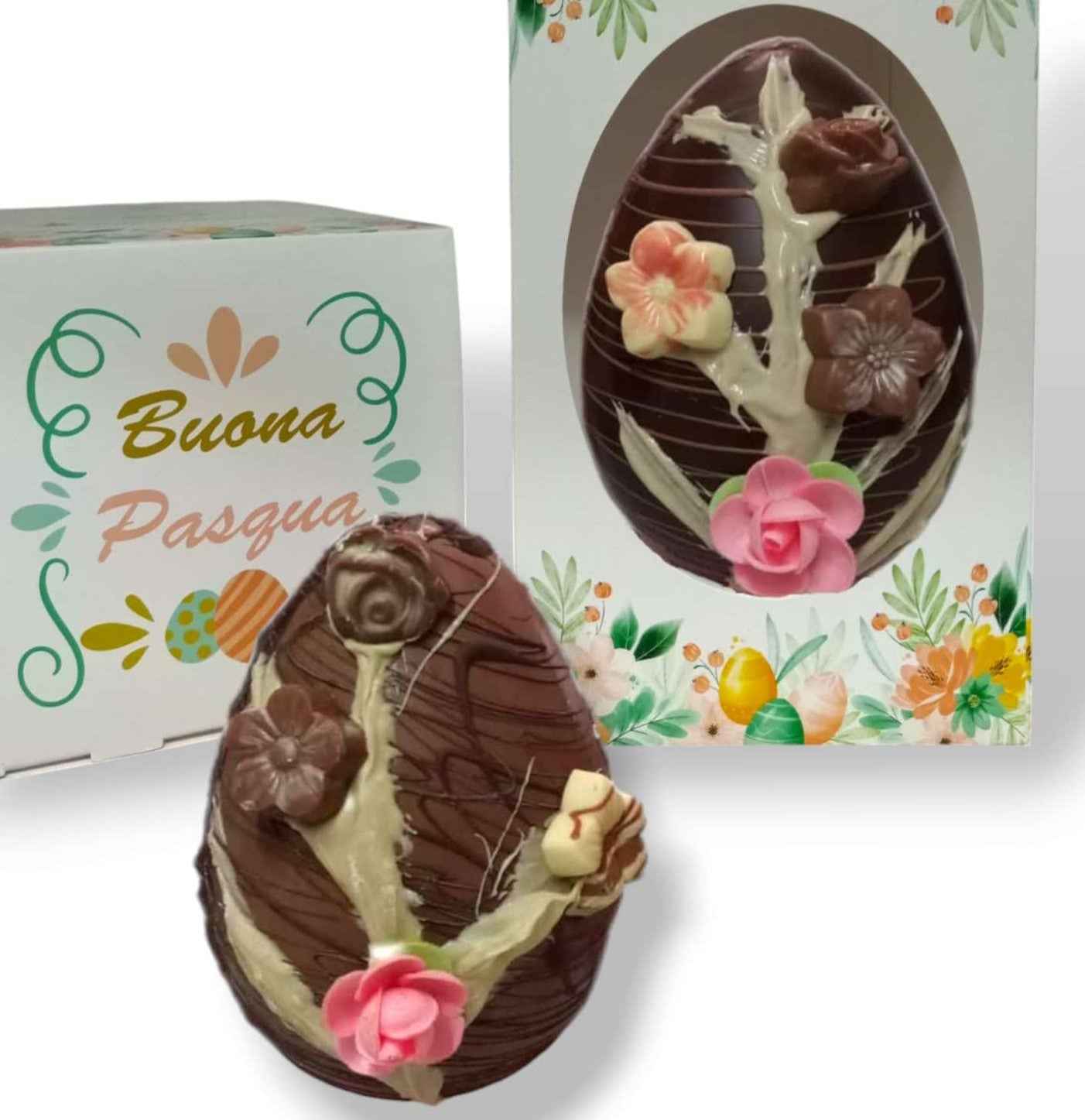 Uovo Fabergè floreale rose. 500 GRAMMI