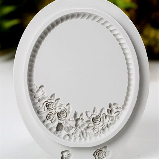 Cornice decorata con Rose. Barocco Vintage. Stampo in silicone