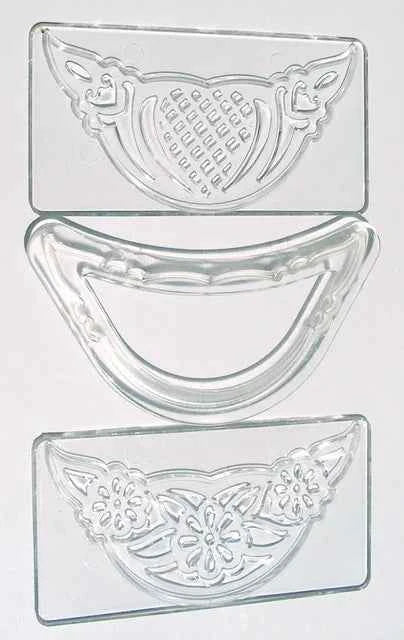 Cornice Bordo Doppie Curve. Stampo tagliapasta