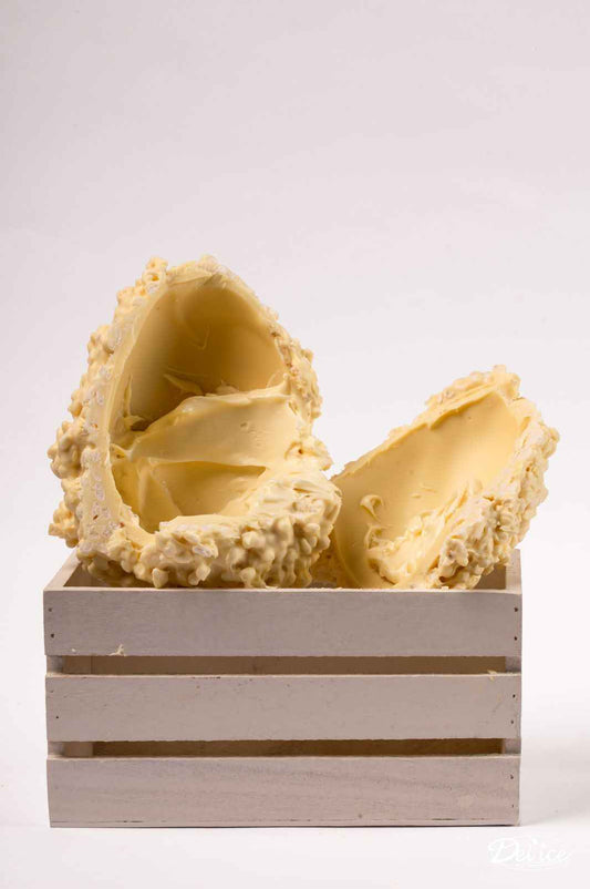Uovo ai cereali bianco ripieno di crema gr.650