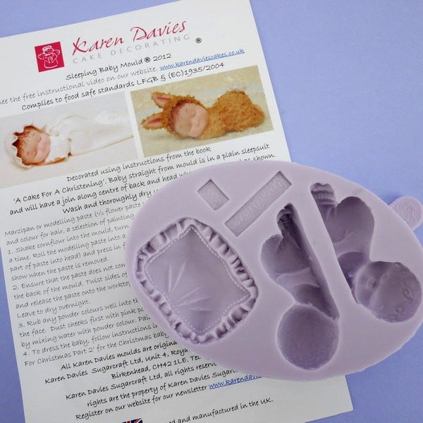 Neonato con Cuscino. Stampo in silicone.Karen Davies.