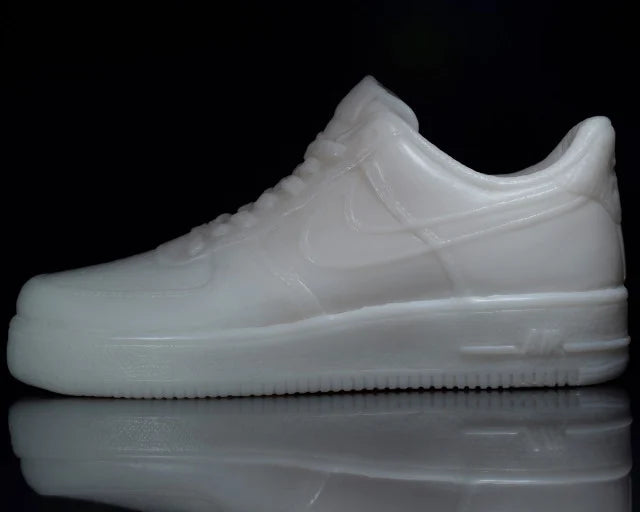 Scarpa Sneaker Nike Air Force One di 13 cm. Stampo in silicone anche per Candele