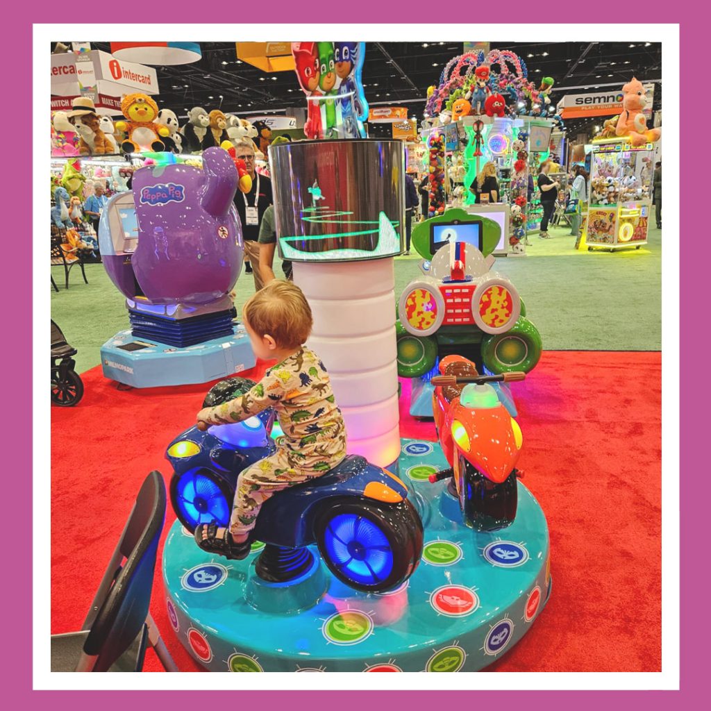 GIOSTRE. GIOCHI PER BAMBINI. AMUSEMENT.INTRATTENIMENTO