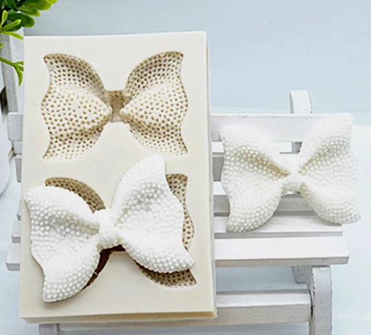 FIOCCHI. Stampo in silicone e tagliapasta.