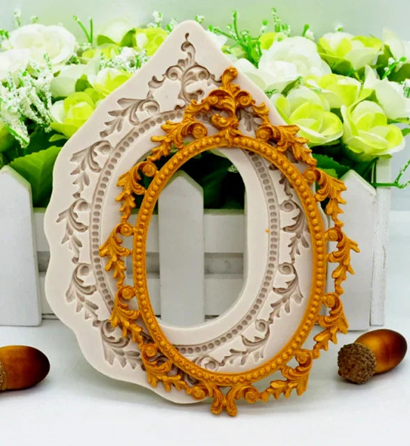 CORNICI.Stampi in silicone e tagliapasta