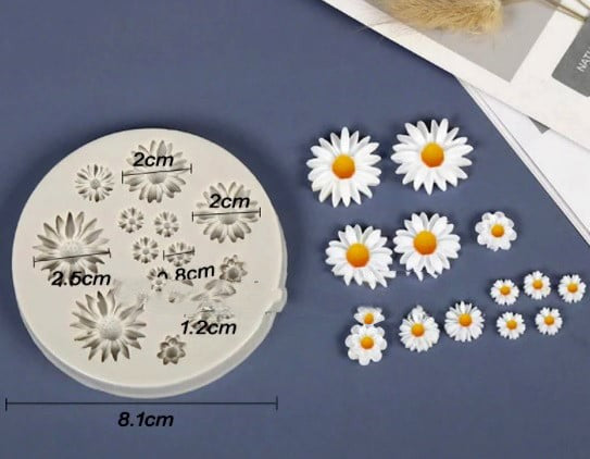 Various sized daisies. Silicone mold.