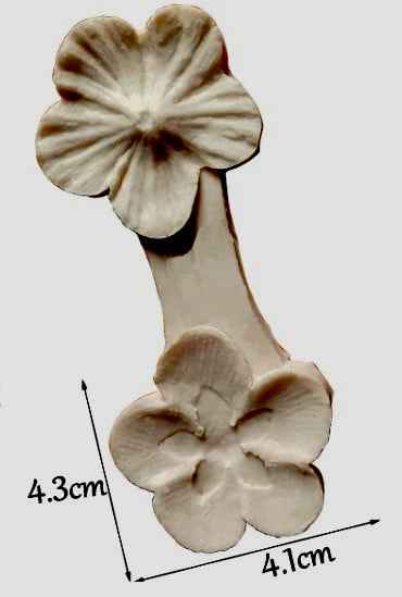 4.3 x 4.1 cm. Doppio stampo Fiore Pesco Alta definizione in silicone