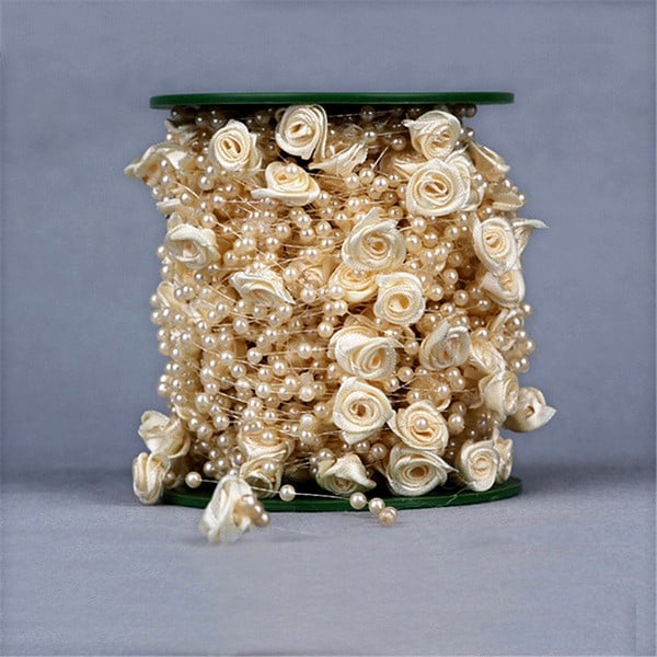 Pearl Thread with Pearlized Roses. 5 meters.