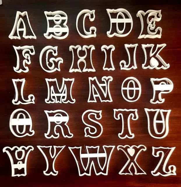 Cutter di 52 Lettere Maiuscole e Minuscole in Corsivo. Anche separatamente. Stampo Alfabeto