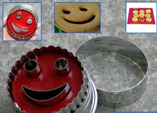 Smile. Tagliapasta per biscotti con timbrino Smile