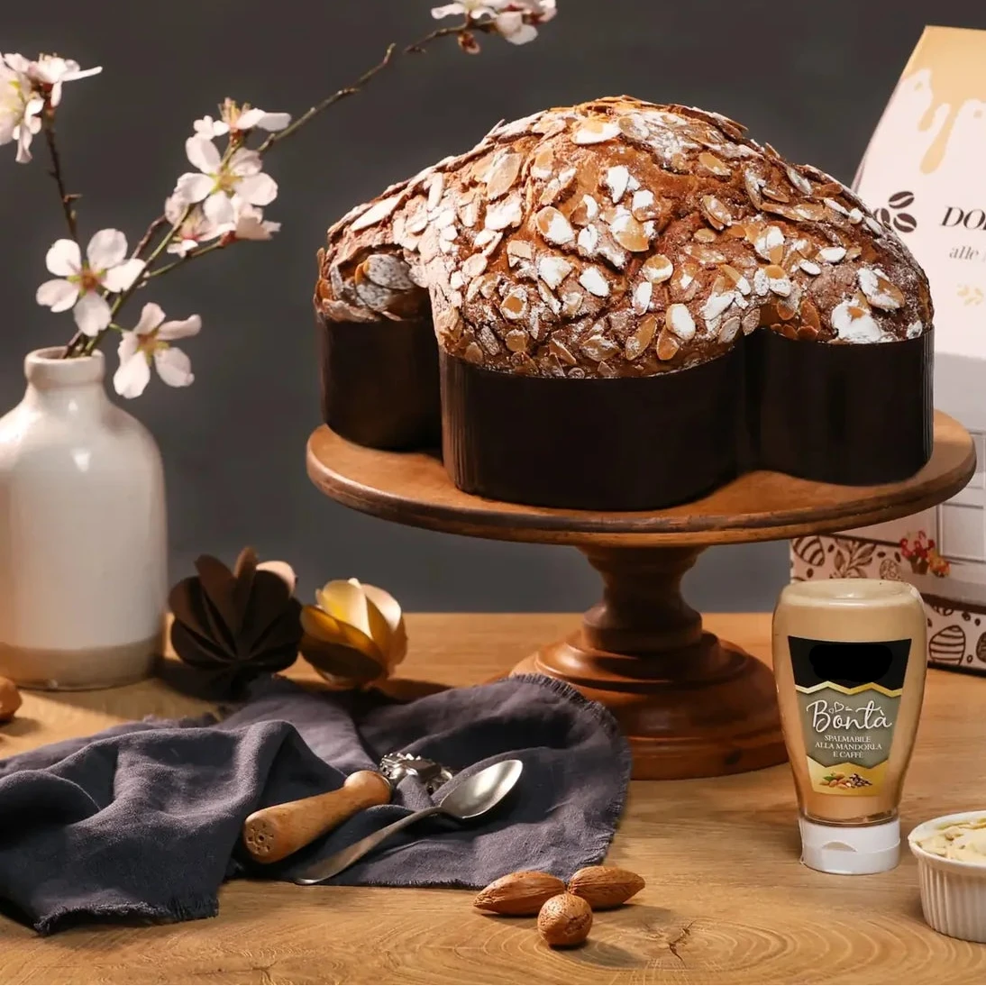 Colomba Mandorla e Caffè