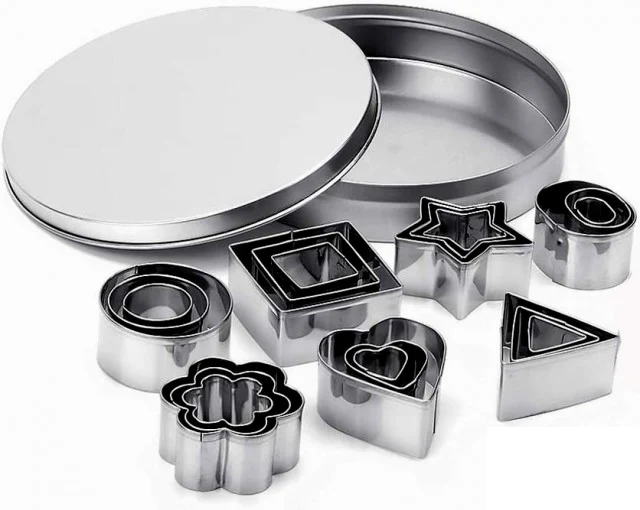 Set B di 24 Stampi Geometrici in metallo