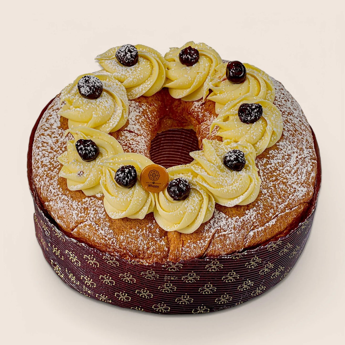 Zeppola di San Giuseppe lievitata, ricca di amarene e crema alla vaniglia.