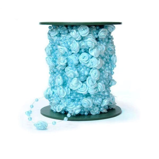 Filo Perle con Rose Celesti. 5 metri