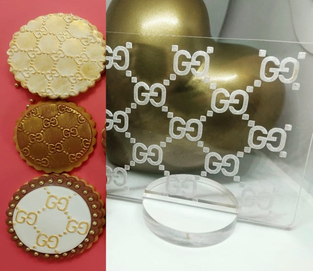 Gucci Griffe. 12 x 10 cm. Embossed Stamp