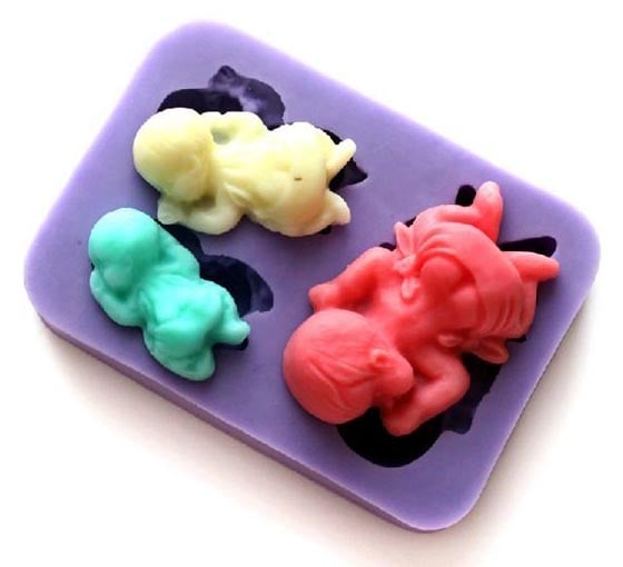 3 Newborns of various sizes