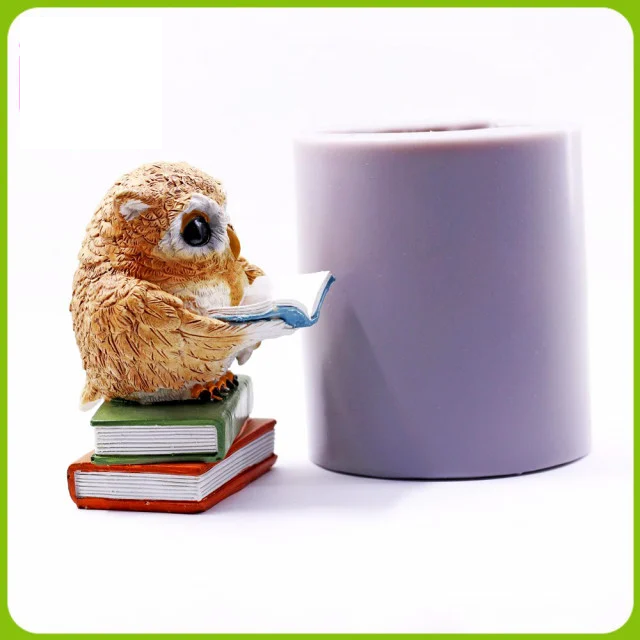 Grande Gufo di 9.5 cm con Libri. Stampo ad alta risoluzione in silicone