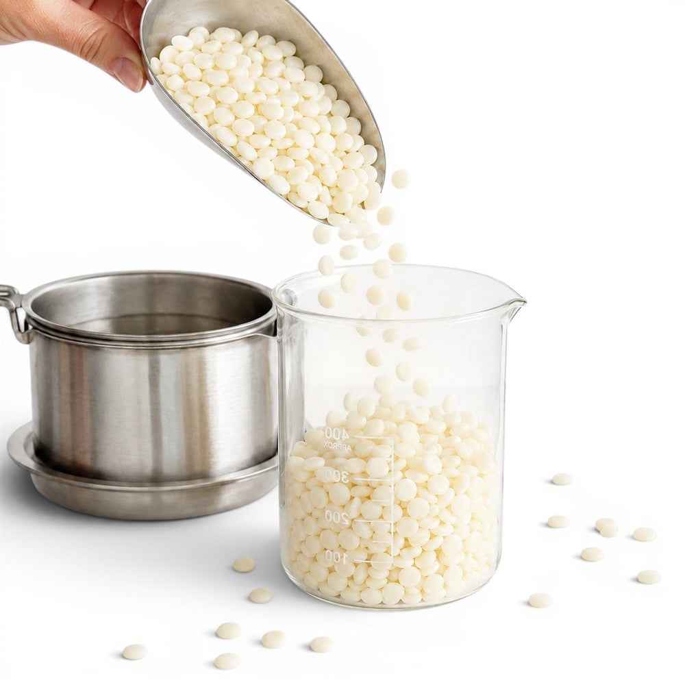 Cera di soia in gocce KeraSoy per candele in contenitore 1 KG