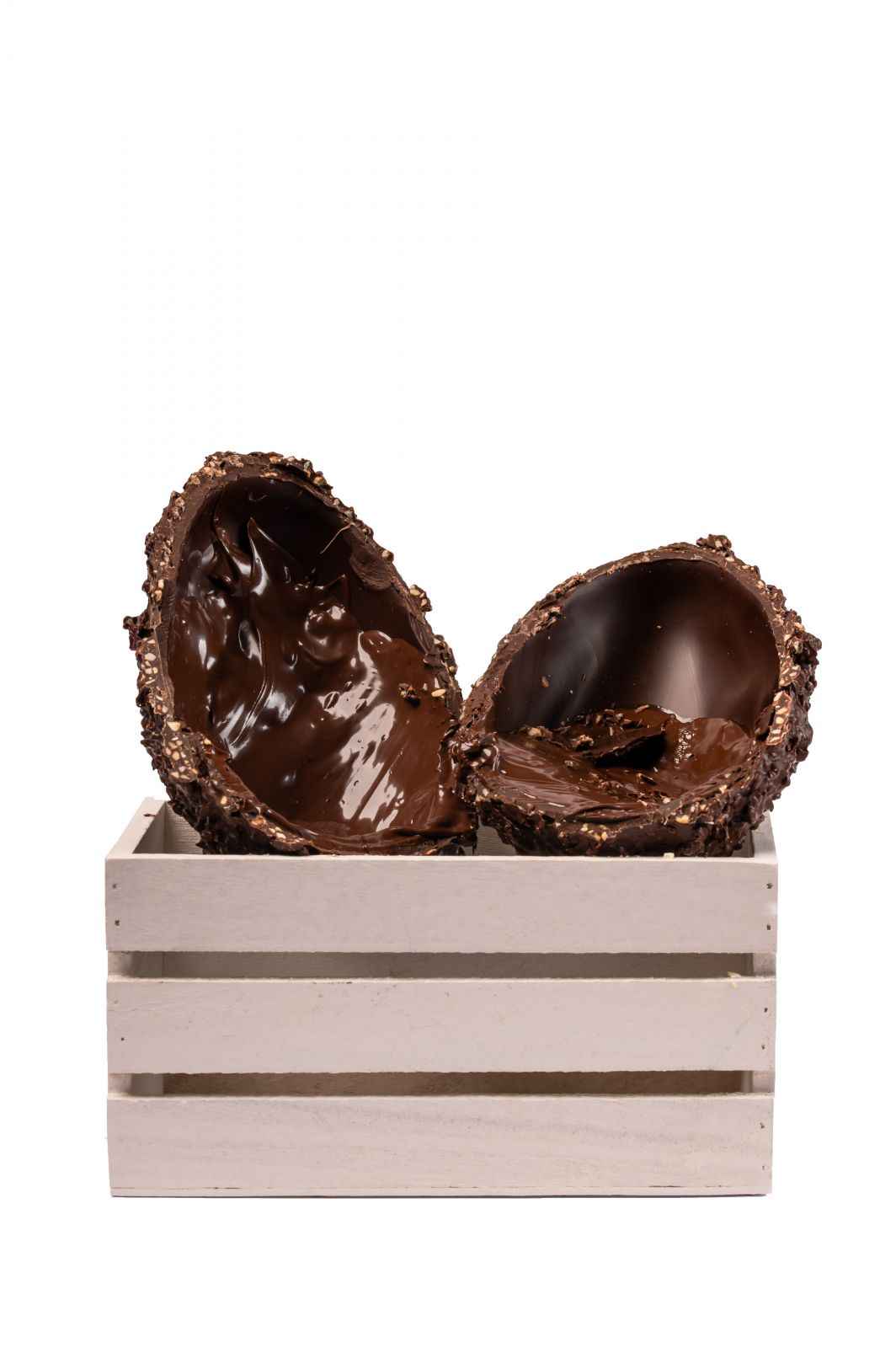 Uovo nocciolato ripieno di crema fondente gr.650