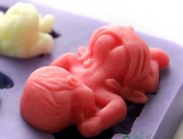 3 Newborns of various sizes