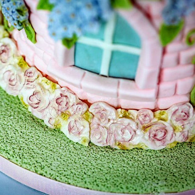 Bordo di un mazzo di Rose. Stampo in silicone