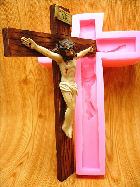 Grande Croce con Gesù di 19 cm. Stampo in silicone