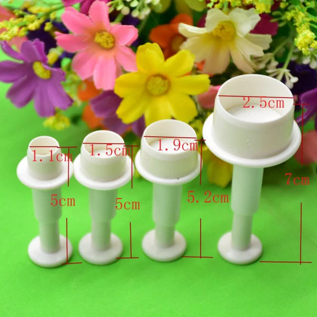 Stampo Tondo. Set di 4 cutter in varie misure