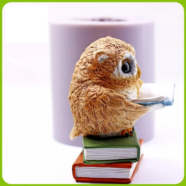 Grande Gufo di 9.5 cm con Libri. Stampo ad alta risoluzione in silicone