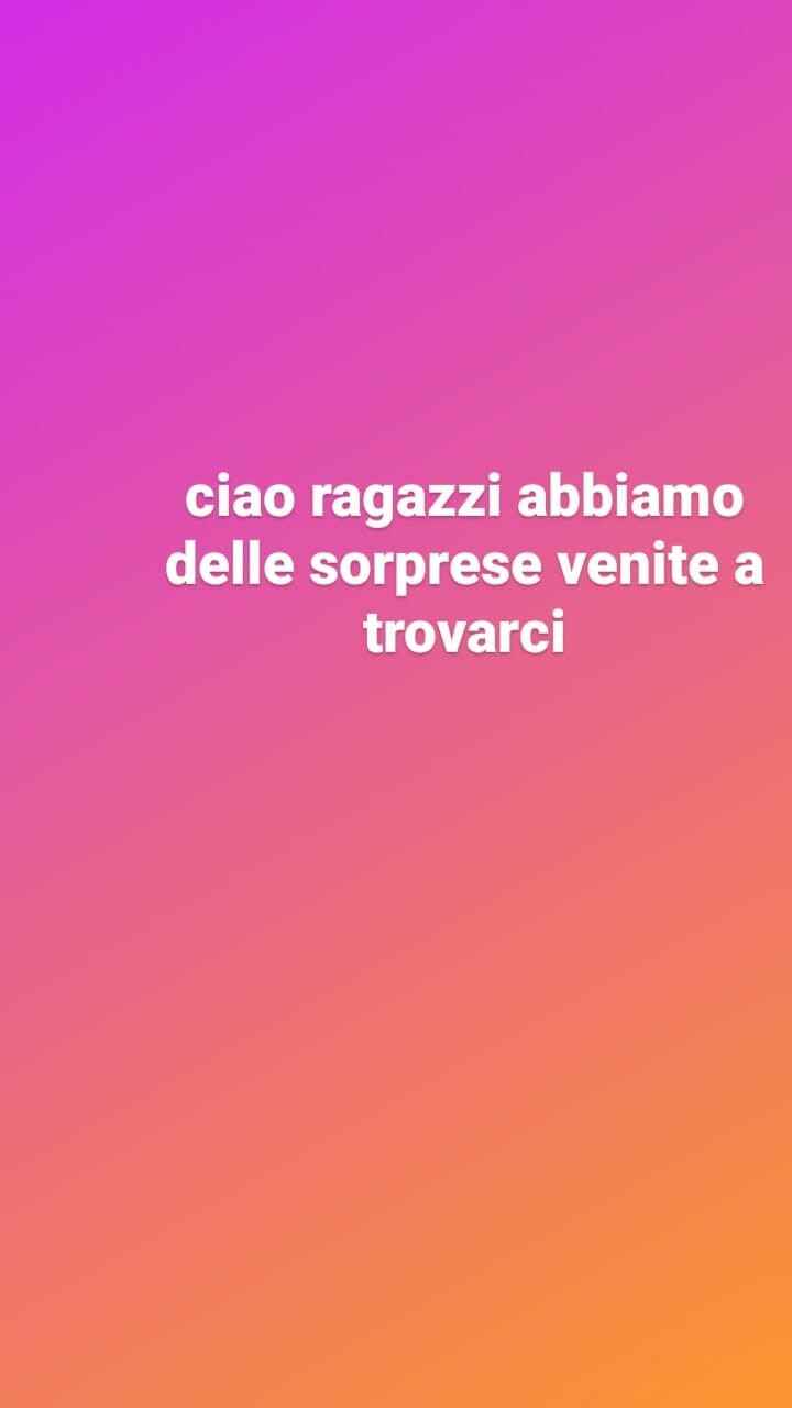 DOLCI meringhe bianche grandi spumotti francesi FORMATO da 600 GRAMMI. ZUCCHERO