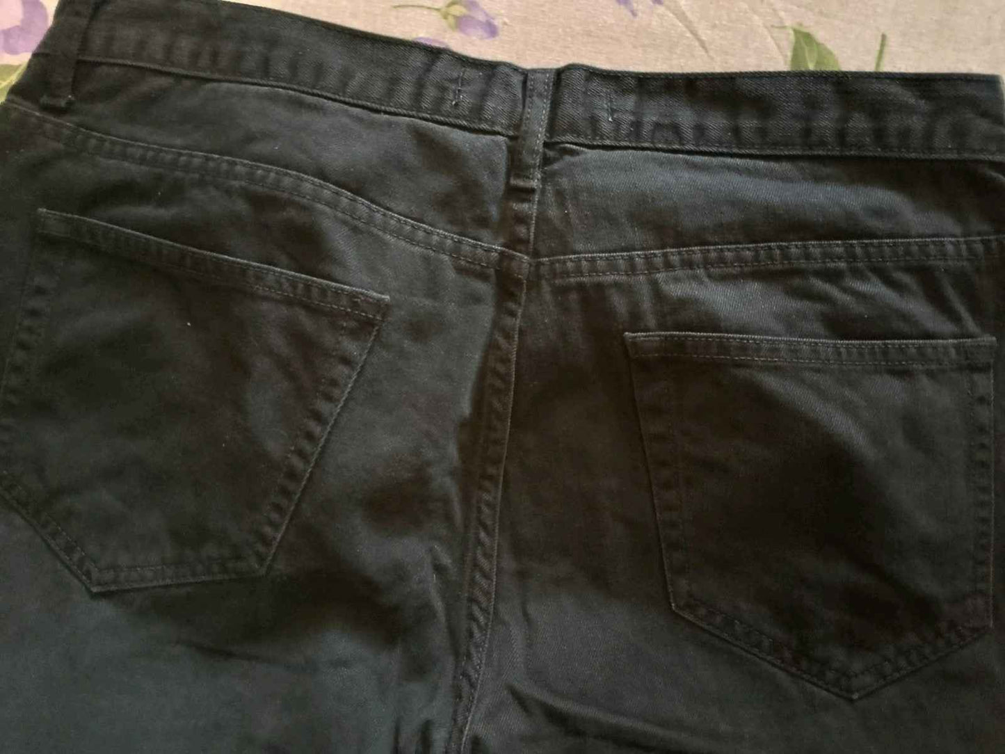 JEANS NERI.TAGLIA 52/L. VINTAGE SLIM. CHIUSURA BOTTONI