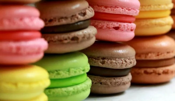 macarons fatti da noi. vari colori e gusti. - WORLD PRODUCTS SHOP