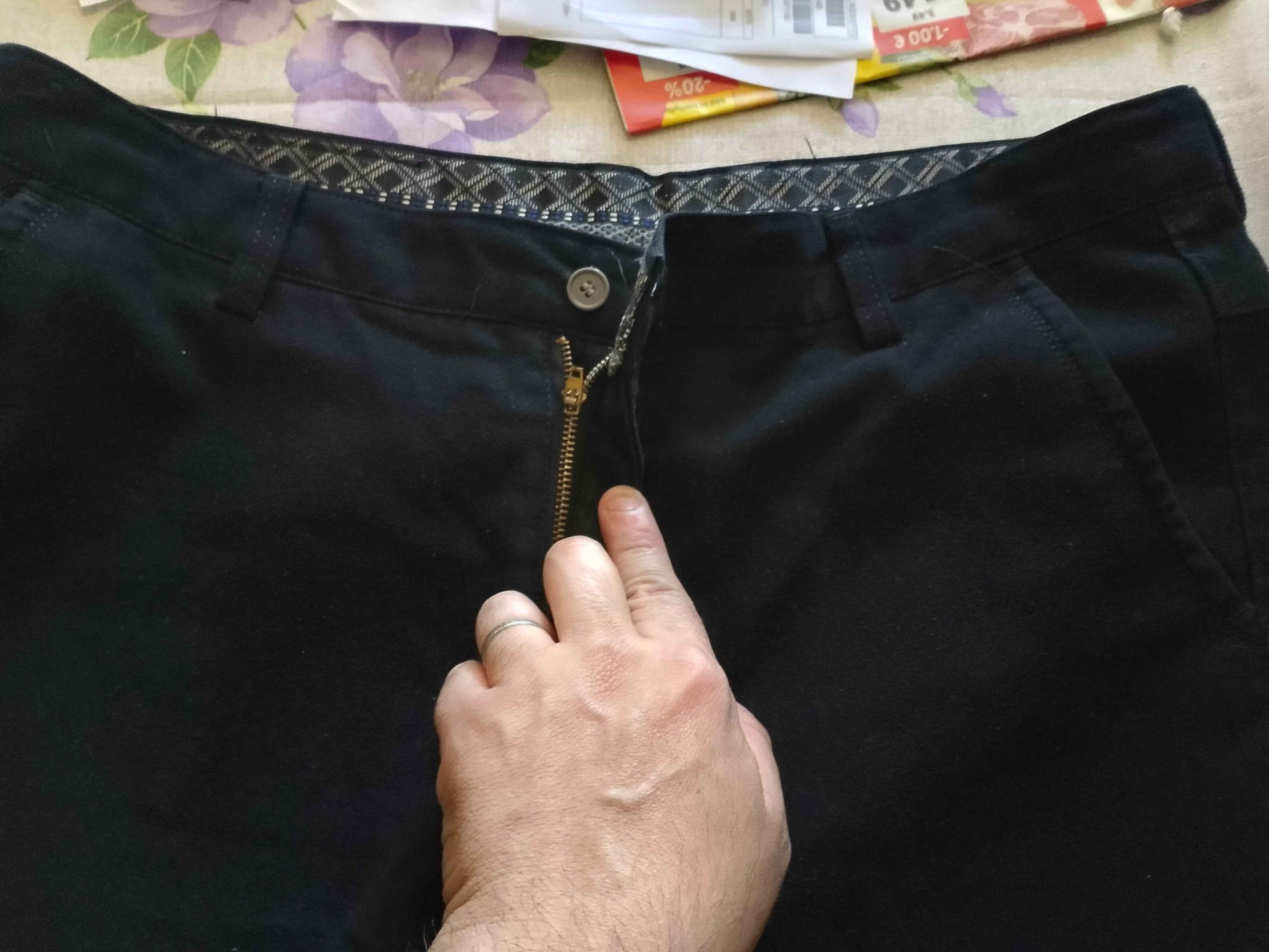 Pantalone Uomo.Cotone. Pantalone elegante. Tasche America. Nero Elegante.